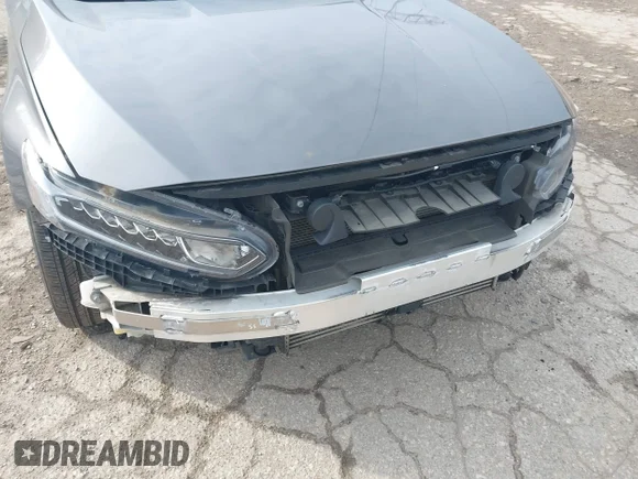 ✅ 2019 Honda Accord Sport • VIN: 1HGCV1F38KA053582 • Lot: 43241040. Wystawiony na IAAI z przebiegiem 83 526 mil. Bezpłatny archiwum sprzedaży aukcyjnych z USA i szczegółowy raport historii pojazdu na DreamBid. Zdjęcie 6.