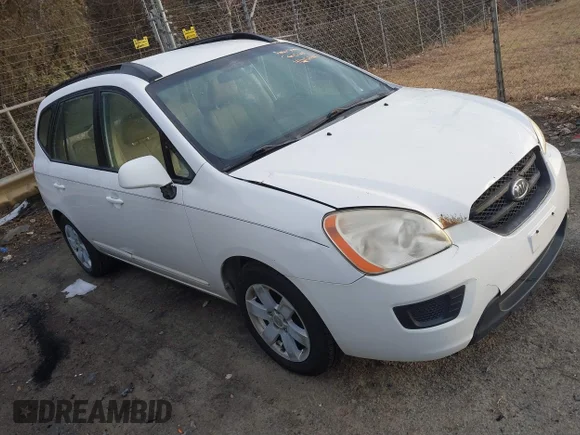 ✅ 2008 Kia Rondo LX • VIN: KNAFG526787138249 • Лот: 41252467. Опубліковано раніше на IAAI з пробігом 224 356 миль. Безкоштовний доступ до архіву аукціонних продажів зі США та докладний звіт про історію автомобіля на DreamBid. Зображення 1.