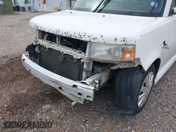 ✅ 2005 Scion xB • VIN: JTLKT324154018321 • Лот: 42189716. Опубліковано раніше на IAAI з пробігом 204 574 миль. Безкоштовний доступ до архіву аукціонних продажів зі США та докладний звіт про історію автомобіля на DreamBid. Зображення 12.
