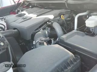 ✅ 2025 Toyota Tundra SR5 • VIN: 5TFWA5DB8SX254033 • Lot: 42892943. Wystawiony na IAAI z przebiegiem 8 312 mil. Bezpłatny archiwum sprzedaży aukcyjnych z USA i szczegółowy raport historii pojazdu na DreamBid. Zdjęcie 20.