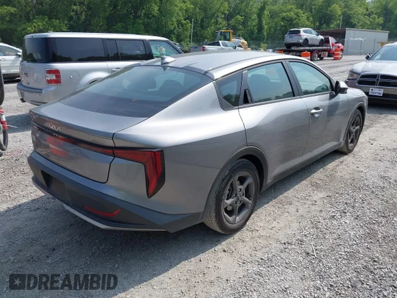 ✅ 2025 Kia K4 LXS • VIN: 3KPFT4DE3SE044678 • Lot: 42427819. Listed on IAAI with 4,174 mi. Free auction sales archive from the USA and detailed vehicle history report at DreamBid. Image 4.