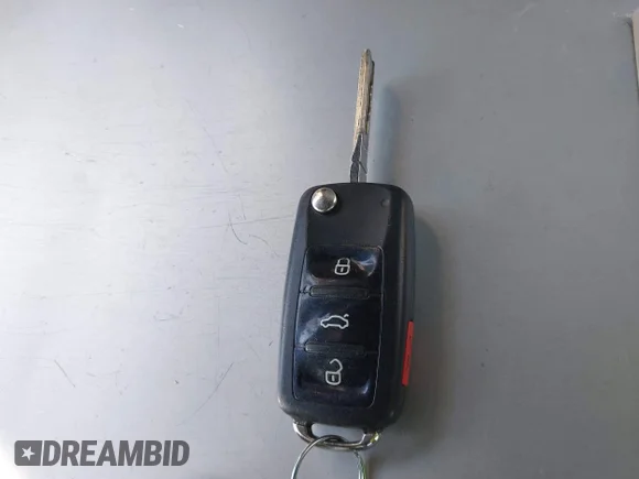 ✅ 2017 Volkswagen Beetle S • VIN: 3VW517AT5HM822139 • Lot: 42778864. Wystawiony na IAAI z przebiegiem 62 923 mil. Bezpłatny archiwum sprzedaży aukcyjnych z USA i szczegółowy raport historii pojazdu na DreamBid. Zdjęcie 11.