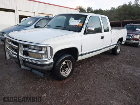 ✅ 1991 Chevrolet Silverado 1500 • VIN: 2GCEC19K8M1107444 • Lot: 43692334. Wystawiony na IAAI z przebiegiem 254 937 mil. Bezpłatny archiwum sprzedaży aukcyjnych z USA i szczegółowy raport historii pojazdu na DreamBid. Zdjęcie 2.