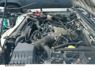 ✅ 2001 Nissan Xterra XE • VIN: 5N1ED28T01C520697 • Lot: 42432434. Listed on IAAI with 236,639 mi. Free auction sales archive from the USA and detailed vehicle history report at DreamBid. Image 12.