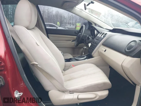 ✅ 2011 Mazda CX-7 i Sport • VIN: JM3ER2B52B0404296 • Лот: 41770280. Опубліковано раніше на IAAI з пробігом 252 839 миль. Безкоштовний доступ до архіву аукціонних продажів зі США та докладний звіт про історію автомобіля на DreamBid. Зображення 5.