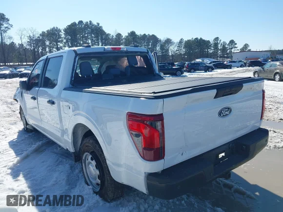 ✅ 2025 Ford F-150 XL • VIN: 1FTEW1KP7SKE44410 • Lot: 44224046. Wystawiony na IAAI z przebiegiem Nie podano. Bezpłatny archiwum sprzedaży aukcyjnych z USA i szczegółowy raport historii pojazdu na DreamBid. Zdjęcie 3.