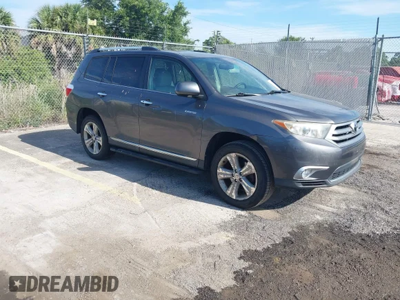 ✅ 2013 Toyota Highlander Limited • VIN: 5TDDK3EHXDS218610 • Lot: 45268778. Listed on IAAI with 155,596 mi. Free auction sales archive from the USA and detailed vehicle history report at DreamBid. Image 1.