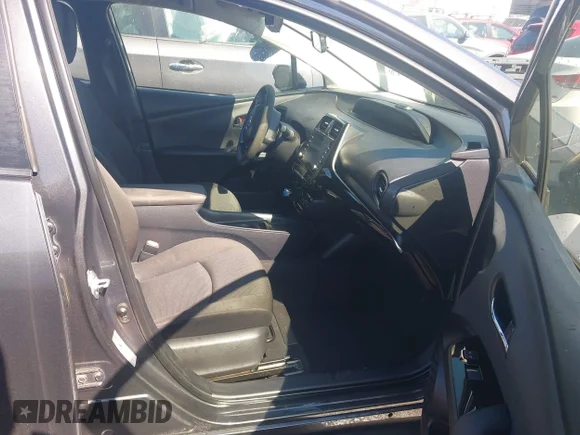 ✅ 2020 Toyota Prius LE • VIN: JTDKARFU3L3119054 • Лот: 45264763. Опубликован ранее на IAAI с пробегом 441 838 миль. Бесплатный доступ к архиву аукционных продаж из США и подробный отчёт об истории автомобиля на DreamBid. Изображение 5.