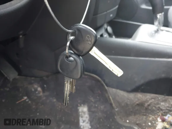 ✅ 2009 Hyundai Elantra Touring • VIN: KMHDC86E09U038579 • Lot: 44755593. Listed on IAAI with 134,088 mi. Free auction sales archive from the USA and detailed vehicle history report at DreamBid. Image 11.