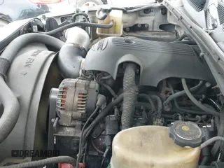 1999 Chevrolet Silverado 2500 с VIN 1GCGK24U4XE220188, выставлен на аукционе IAAI как лот 42125659 с пробегом 442 175 миль миль и . История ставок и продаж доступна на DreamBid. Изображение 12.