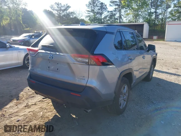✅ 2024 Toyota RAV4 Hybrid XLE • VIN: JTMRWRFVXRD264605 • Lot: 44883110. Wystawiony na IAAI z przebiegiem 26 316 mil. Bezpłatny archiwum sprzedaży aukcyjnych z USA i szczegółowy raport historii pojazdu na DreamBid. Zdjęcie 4.