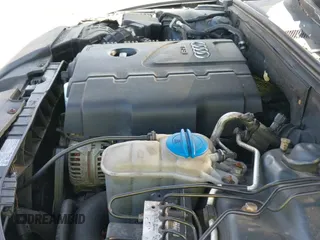 ✅ 2010 Audi A4 Premium • VIN: WAUAFAFL4AN040173 • Лот: 42936697. Опубликован ранее на IAAI с пробегом 247 281 миль. Бесплатный доступ к архиву аукционных продаж из США и подробный отчёт об истории автомобиля на DreamBid. Изображение 13.