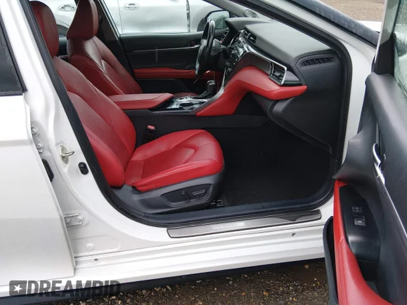 ✅ 2020 Toyota Camry XSE • VIN: 4T1K61AK4LU374035 • Lot: 44908037. Wystawiony na IAAI z przebiegiem 69 077 mil. Bezpłatny archiwum sprzedaży aukcyjnych z USA i szczegółowy raport historii pojazdu na DreamBid. Zdjęcie 5.