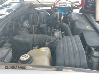 ✅ 2003 Ford Explorer XLS • VIN: 1FMZU72KX3ZB39566 • Lot: 42860749. Wystawiony na IAAI z przebiegiem 241 313 mil. Bezpłatny archiwum sprzedaży aukcyjnych z USA i szczegółowy raport historii pojazdu na DreamBid. Zdjęcie 12.