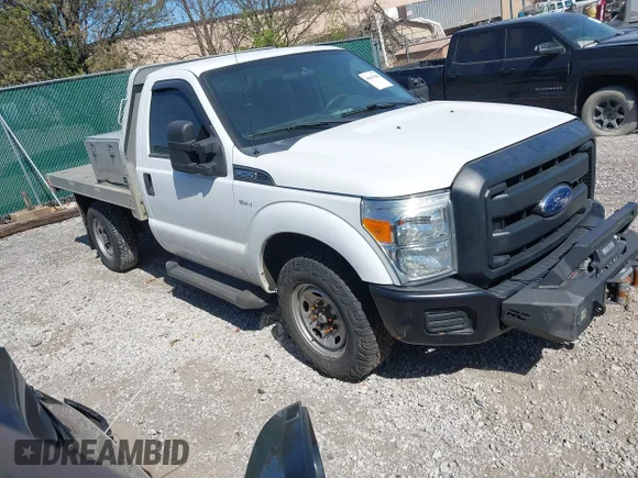 ✅ 2016 Ford F-250 XL • VIN: 1FDBF2A67GEC17995 • Lot: 44641946. Listed on IAAI with 199,861 mi. Free auction sales archive from the USA and detailed vehicle history report at DreamBid. Image 1.