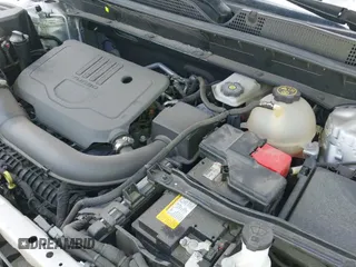 2021 Chevrolet Blazer LT z VIN 3GNKBCR47MS577835, wystawiony jako IAAI lot #42222310 z przebiegiem 26 030 mil mil oraz . Historia ofert i sprzedaży dostępna na DreamBid. Obrazek 21.