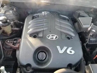 ✅ 2009 Hyundai Santa Fe Limited • VIN: 5NMSH73E09H305786 • Lot: 86388454. Listed on Copart with 190,586 mi. Free auction sales archive from the USA and detailed vehicle history report at DreamBid. Image 14.