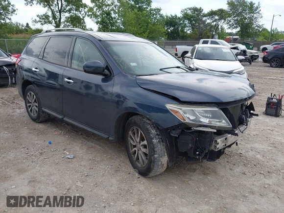 ✅ 2016 Nissan Pathfinder SV • VIN: 5N1AR2MN8GC641526 • Lot: 45354154. Wystawiony na IAAI z przebiegiem 15 219 mil. Bezpłatny archiwum sprzedaży aukcyjnych z USA i szczegółowy raport historii pojazdu na DreamBid. Zdjęcie 1.