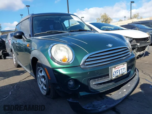 ✅ 2013 MINI Clubman • VIN: WMWZF3C58DT489943 • Лот: 43745227. Опубліковано раніше на IAAI з пробігом 112 793 миль. Безкоштовний доступ до архіву аукціонних продажів зі США та докладний звіт про історію автомобіля на DreamBid. Зображення 6.