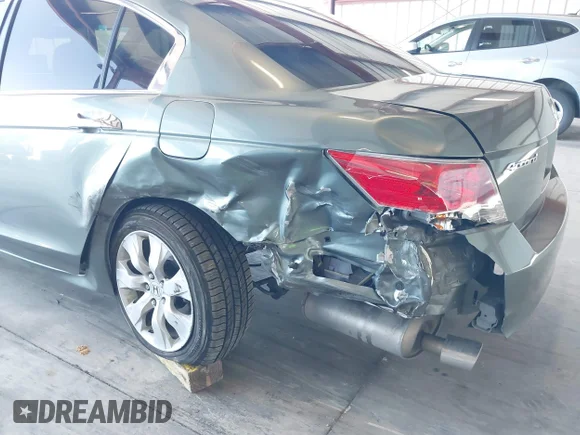 ✅ 2010 Honda Accord EX-L • VIN: 1HGCP3F88AA027998 • Lot: 45322174. Wystawiony na IAAI z przebiegiem 79 797 mil. Bezpłatny archiwum sprzedaży aukcyjnych z USA i szczegółowy raport historii pojazdu na DreamBid. Zdjęcie 6.