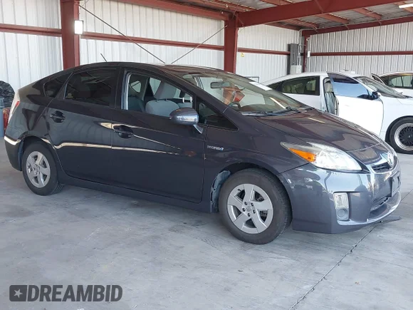✅ 2010 Toyota Prius III • VIN: JTDKN3DUXA1232948 • Лот: 45584298. Опубліковано раніше на IAAI з пробігом 235 805 миль. Безкоштовний доступ до архіву аукціонних продажів зі США та докладний звіт про історію автомобіля на DreamBid. Зображення 1.
