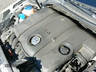 ✅ 2010 Volkswagen Golf • VIN: WVWAB7AJ6AW403297 • Lot: 41414734. Listed on IAAI with 152,831 mi. Free auction sales archive from the USA and detailed vehicle history report at DreamBid. Image 20.