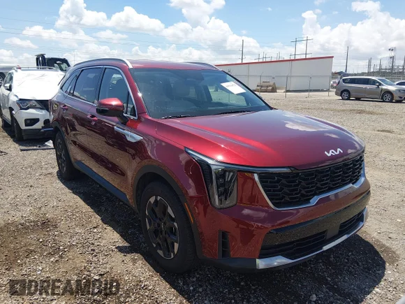 ✅ 2024 Kia Sorento S • VIN: 5XYRL4JC2RG263984 • Лот: 44934479. Опубликован ранее на IAAI с пробегом 8 605 миль. Бесплатный доступ к архиву аукционных продаж из США и подробный отчёт об истории автомобиля на DreamBid. Изображение 1.