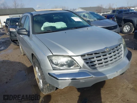 ✅ 2005 Chrysler Pacifica Touring • VIN: 2C4GM68435R659958 • Lot: 41724433. Wystawiony na IAAI z przebiegiem 104 809 mil. Bezpłatny archiwum sprzedaży aukcyjnych z USA i szczegółowy raport historii pojazdu na DreamBid. Zdjęcie 1.