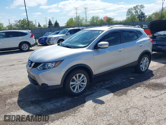✅ 2017 Nissan Rogue SL • VIN: JN1BJ1CR8HW138175 • Lot: 44983711. Wystawiony na IAAI z przebiegiem 85 786 mil. Bezpłatny archiwum sprzedaży aukcyjnych z USA i szczegółowy raport historii pojazdu na DreamBid. Zdjęcie 2.