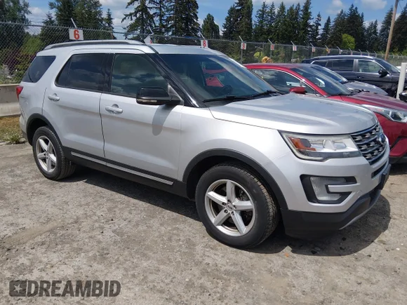 ✅ 2016 Ford Explorer XLT • VIN: 1FM5K8D82GGD03941 • Lot: 45140650. Wystawiony na IAAI z przebiegiem 194 093 mil. Bezpłatny archiwum sprzedaży aukcyjnych z USA i szczegółowy raport historii pojazdu na DreamBid. Zdjęcie 1.