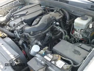 ✅ 2005 Toyota 4Runner SR5 • VIN: JTEZU14R358033654 • Lot: 42574772. Wystawiony na IAAI z przebiegiem 254 525 mil. Bezpłatny archiwum sprzedaży aukcyjnych z USA i szczegółowy raport historii pojazdu na DreamBid. Zdjęcie 19.