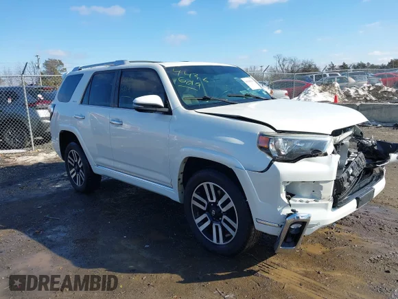 ✅ 2015 Toyota 4Runner Limited • VIN: JTEBU5JR0F5230880 • Lot: 44366019. Wystawiony na IAAI z przebiegiem 127 990 mil. Bezpłatny archiwum sprzedaży aukcyjnych z USA i szczegółowy raport historii pojazdu na DreamBid. Zdjęcie 1.