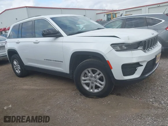 ✅ 2022 Jeep Grand Cherokee Laredo • VIN: 1C4RJGAG0N8630571 • Lot: 44112243. Wystawiony na IAAI z przebiegiem 93 442 mil. Bezpłatny archiwum sprzedaży aukcyjnych z USA i szczegółowy raport historii pojazdu na DreamBid. Zdjęcie 1.