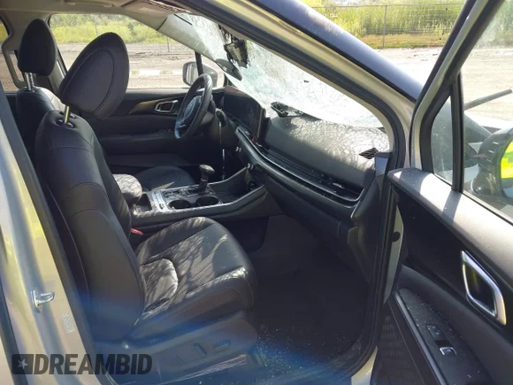 ✅ 2025 Kia Carnival SX • VIN: KNDNE5K35S6472268 • Лот: 42591635. Опубліковано раніше на IAAI з пробігом 16 752 миль. Безкоштовний доступ до архіву аукціонних продажів зі США та докладний звіт про історію автомобіля на DreamBid. Зображення 5.