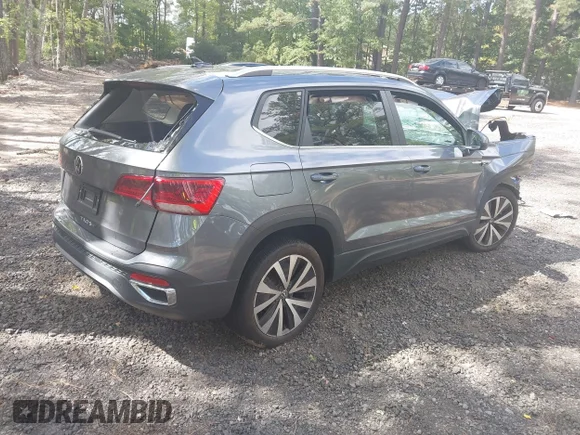 ✅ 2022 Volkswagen Taos SE • VIN: 3VVLX7B29NM025582 • Lot: 43319076. Wystawiony na IAAI z przebiegiem Nie podano. Bezpłatny archiwum sprzedaży aukcyjnych z USA i szczegółowy raport historii pojazdu na DreamBid. Zdjęcie 4.