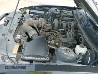 ✅ 2010 Ford Mustang V6 • VIN: 1ZVBP8AN6A5128743 • Lot: 42459255. Wystawiony na IAAI z przebiegiem 148 592 mil. Bezpłatny archiwum sprzedaży aukcyjnych z USA i szczegółowy raport historii pojazdu na DreamBid. Zdjęcie 12.