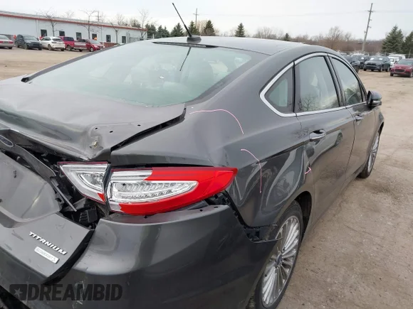 ✅ 2016 Ford Fusion Titanium • VIN: 3FA6P0K92GR245349 • Lot: 44139267. Wystawiony na IAAI z przebiegiem 109 087 mil. Bezpłatny archiwum sprzedaży aukcyjnych z USA i szczegółowy raport historii pojazdu na DreamBid. Zdjęcie 4.