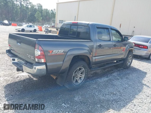 ✅ 2013 Toyota Tacoma PreRunner • VIN: 5TFJU4GN7DX043510 • Lot: 44381210. Wystawiony na IAAI z przebiegiem 333 541 mil. Bezpłatny archiwum sprzedaży aukcyjnych z USA i szczegółowy raport historii pojazdu na DreamBid. Zdjęcie 4.