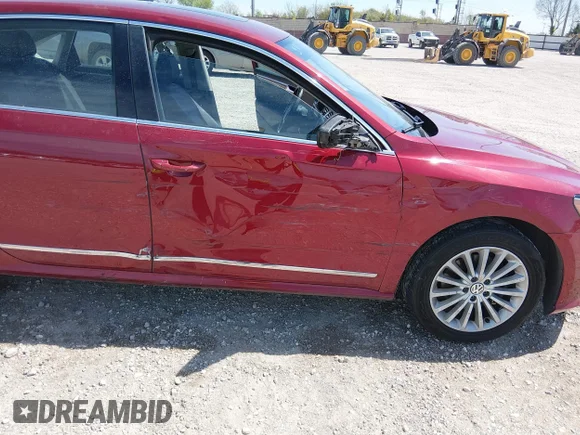 ✅ 2016 Volkswagen Passat SE • VIN: 1VWBT7A39GC048457 • Lot: 44822785. Listed on IAAI with 190,141 mi. Free auction sales archive from the USA and detailed vehicle history report at DreamBid. Image 6.