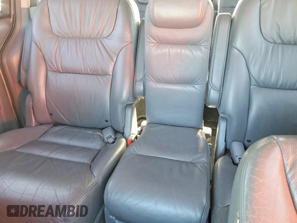 ✅ 2006 Honda Odyssey EX-L • VIN: 5FNRL38756B013029 • Lot: 75202255. Wystawiony na Copart z przebiegiem 200 313 mil. Bezpłatny archiwum sprzedaży aukcyjnych z USA i szczegółowy raport historii pojazdu na DreamBid. Zdjęcie 11.