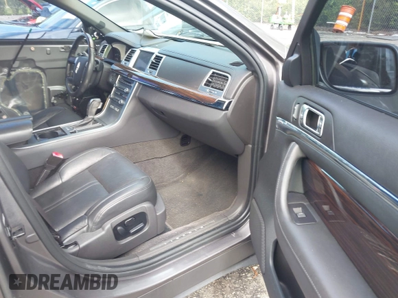✅ 2012 Lincoln MKS • VIN: 1LNHL9DR8CG804349 • Lot: 43208455. Wystawiony na IAAI z przebiegiem 81 510 mil. Bezpłatny archiwum sprzedaży aukcyjnych z USA i szczegółowy raport historii pojazdu na DreamBid. Zdjęcie 5.