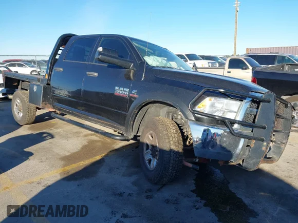 ✅ 2017 Ram 2500 Tradesman • VIN: 3C6UR5HL5HG643400 • Лот: 44000040. Опубліковано раніше на IAAI з пробігом 294 855 миль. Безкоштовний доступ до архіву аукціонних продажів зі США та докладний звіт про історію автомобіля на DreamBid. Зображення 1.