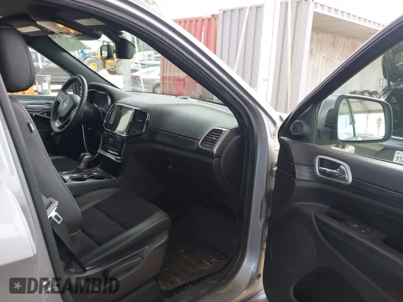 ✅ 2019 Jeep Grand Cherokee Altitude • VIN: 1C4RJEAG0KC790270 • Lot: 44756591. Wystawiony na IAAI z przebiegiem 74 349 mil. Bezpłatny archiwum sprzedaży aukcyjnych z USA i szczegółowy raport historii pojazdu na DreamBid. Zdjęcie 5.