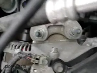 ✅ 2017 Honda Fit LX • VIN: JHMGK5H52HS006774 • Lot: 90800115. Wystawiony na Copart z przebiegiem 109 541 mil. Bezpłatny archiwum sprzedaży aukcyjnych z USA i szczegółowy raport historii pojazdu na DreamBid. Zdjęcie 13.