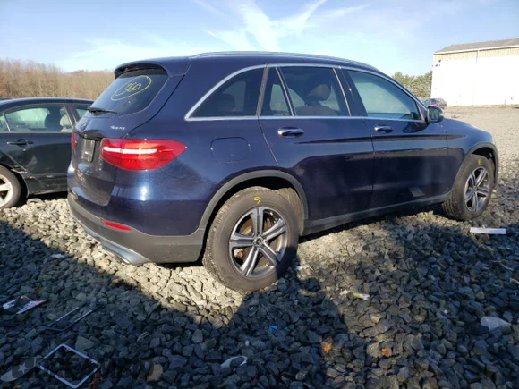 ✅ 2019 Mercedes-Benz GLC 300 • VIN: WDC0G4KBXKV184915 • Lot: 47337763. Wystawiony na Copart z przebiegiem 41 585 mil. Bezpłatny archiwum sprzedaży aukcyjnych z USA i szczegółowy raport historii pojazdu na DreamBid. Zdjęcie 3.