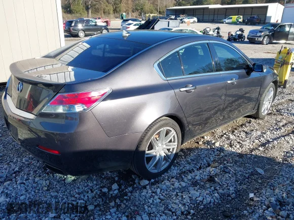 ✅ 2014 Acura TL Technology • VIN: 19UUA8F52EA006823 • Lot: 43976586. Wystawiony na IAAI z przebiegiem 138 342 mil. Bezpłatny archiwum sprzedaży aukcyjnych z USA i szczegółowy raport historii pojazdu na DreamBid. Zdjęcie 4.