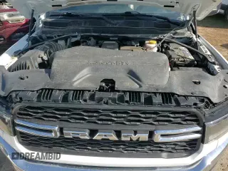 ✅ 2022 Ram 3500 Tradesman • VIN: 3C63RRGLXNG347823 • Lot: 83850305. Wystawiony na Copart z przebiegiem 87 905 mil. Bezpłatny archiwum sprzedaży aukcyjnych z USA i szczegółowy raport historii pojazdu na DreamBid. Zdjęcie 13.