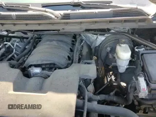 ✅ 2017 Chevrolet Silverado 1500 LT • VIN: 3GCUKREC5HG216050 • Lot: 85334665. Wystawiony na Copart z przebiegiem 147 070 mil. Bezpłatny archiwum sprzedaży aukcyjnych z USA i szczegółowy raport historii pojazdu na DreamBid. Zdjęcie 13.