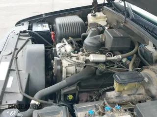 ✅ 1997 GMC Sierra 1500 • VIN: 1GTEC14R9VZ502715 • Lot: 42491115. Listed on IAAI with 147,620 mi. Free auction sales archive from the USA and detailed vehicle history report at DreamBid. Image 12.