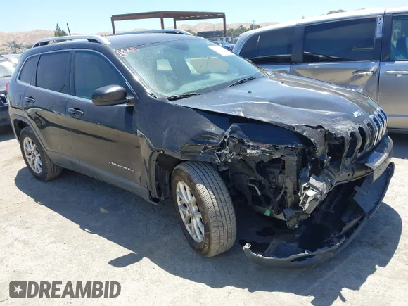 ✅ 2016 Jeep Cherokee Latitude • VIN: 1C4PJMCB9GW248545 • Lot: 45303275. Wystawiony na IAAI z przebiegiem 120 199 mil. Bezpłatny archiwum sprzedaży aukcyjnych z USA i szczegółowy raport historii pojazdu na DreamBid. Zdjęcie 1.